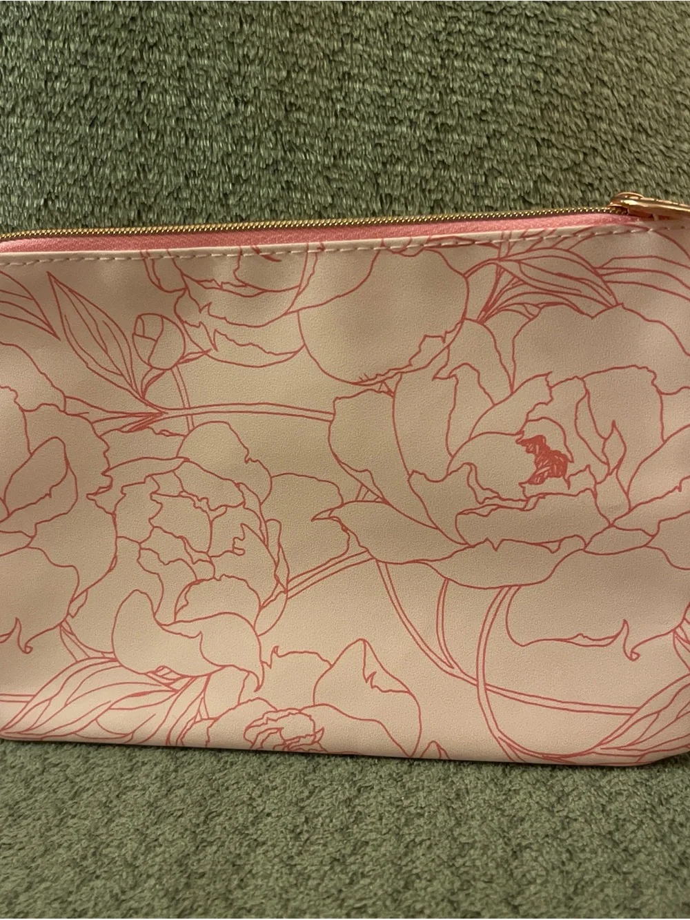 IPSY Small Bag Collection - Picture 3 of 4